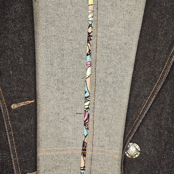 Woman's Nicole Miller Dark Wash utilitarian minimalist structured denim jacket - Picture 4 of 12